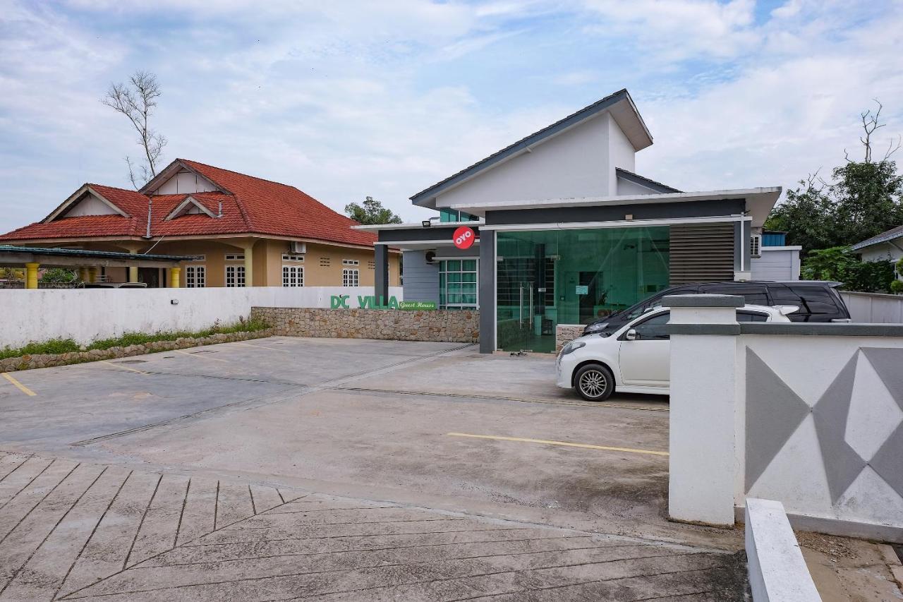 Oyo 90005 Dc Villa Guest House Kuala Rompin Ngoại thất bức ảnh