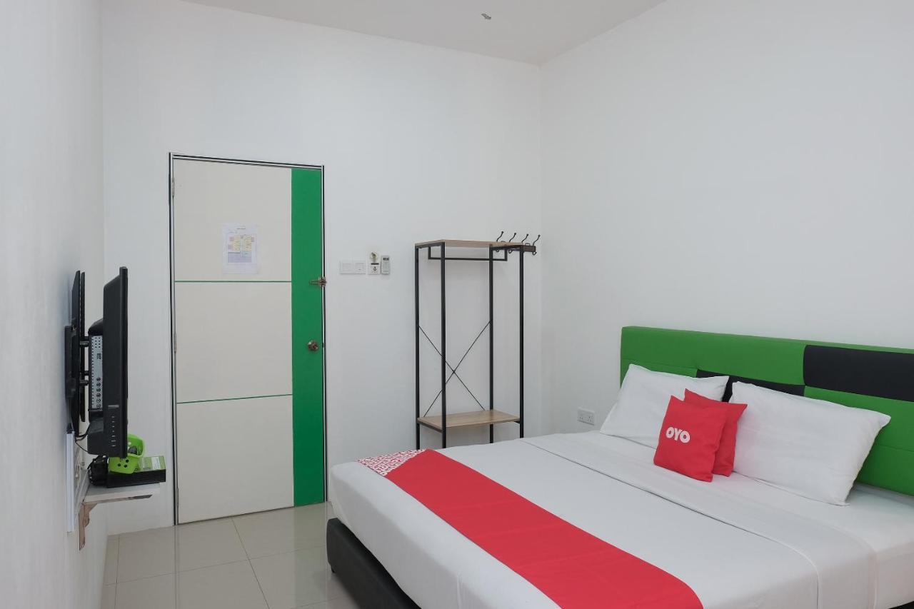 Oyo 90005 Dc Villa Guest House Kuala Rompin Ngoại thất bức ảnh