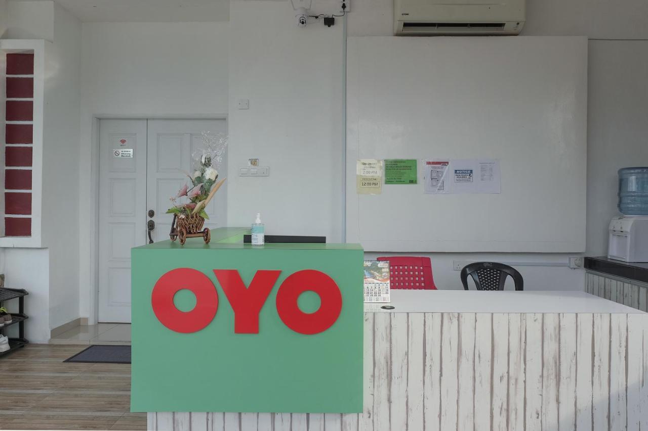 Oyo 90005 Dc Villa Guest House Kuala Rompin Ngoại thất bức ảnh